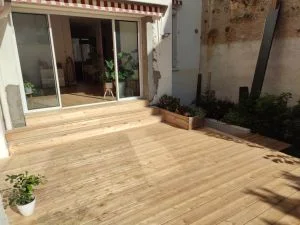 Réalisation terrasse en mélèze de Sibérie qualité US